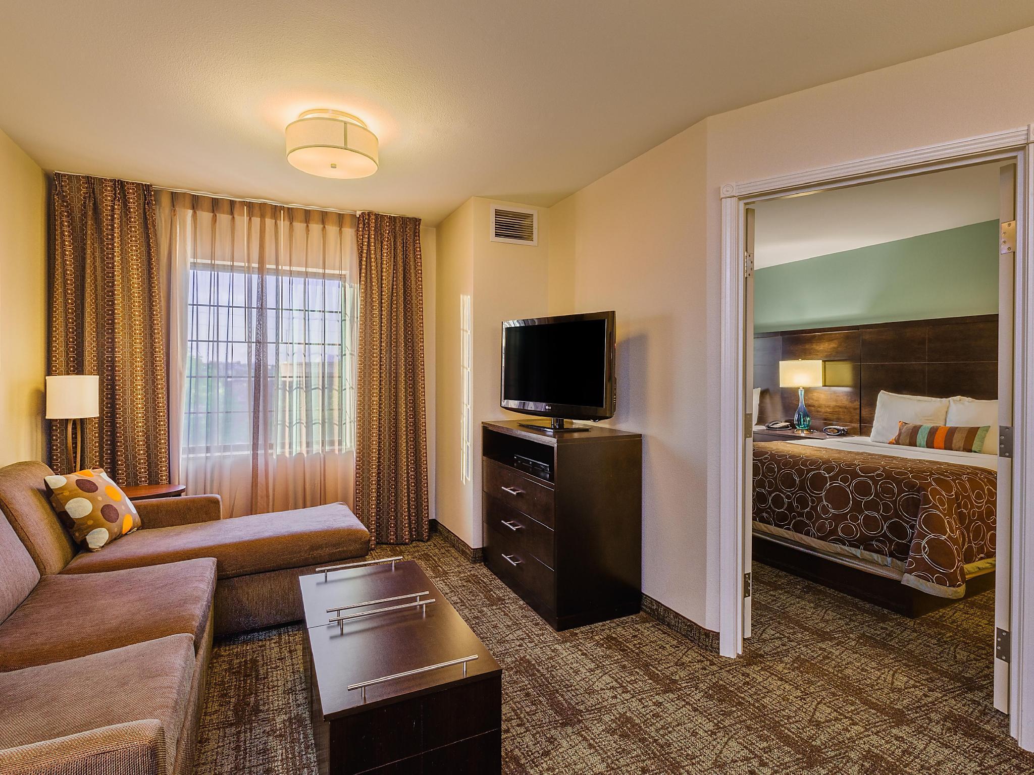 Staybridge Suites Bismarck By Ihg Exterior foto